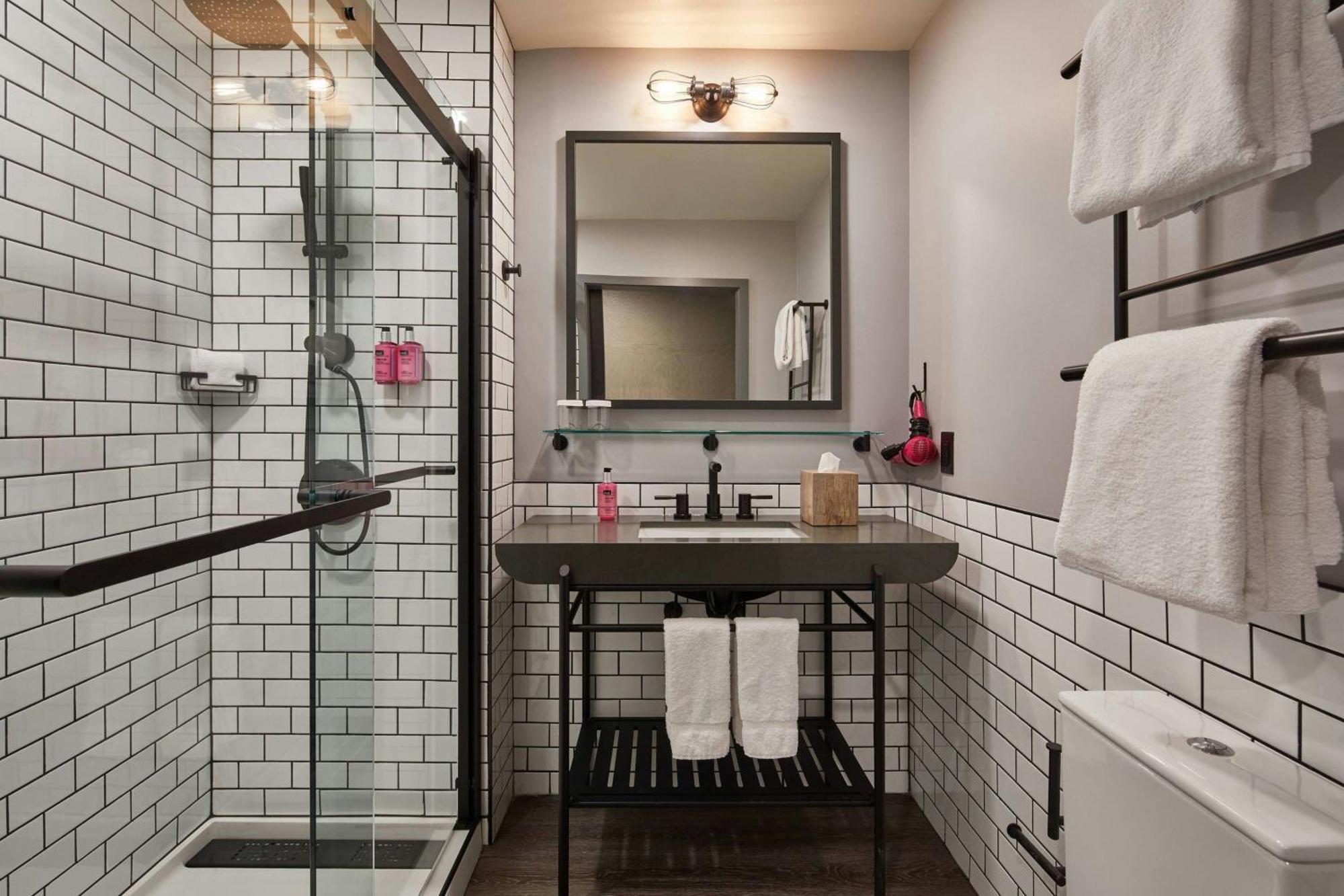 Moxy Belfast City Luaran gambar