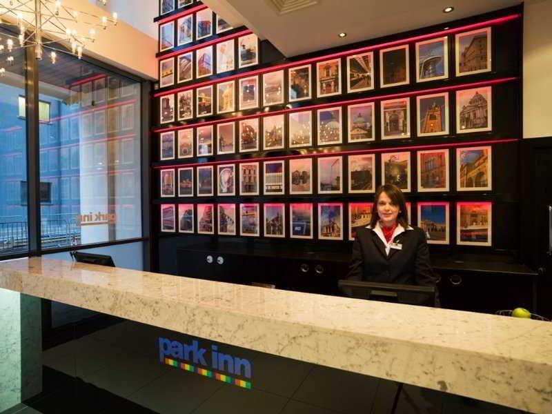 Moxy Belfast City Dalaman gambar