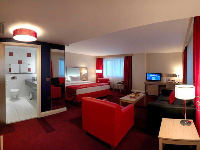 Moxy Belfast City Luaran gambar